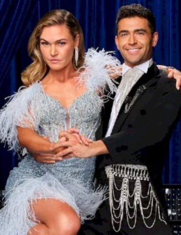 julia-stiles,-jenna-dewan-and-more-stars-join-‘dancing-with-the-stars’-season-35