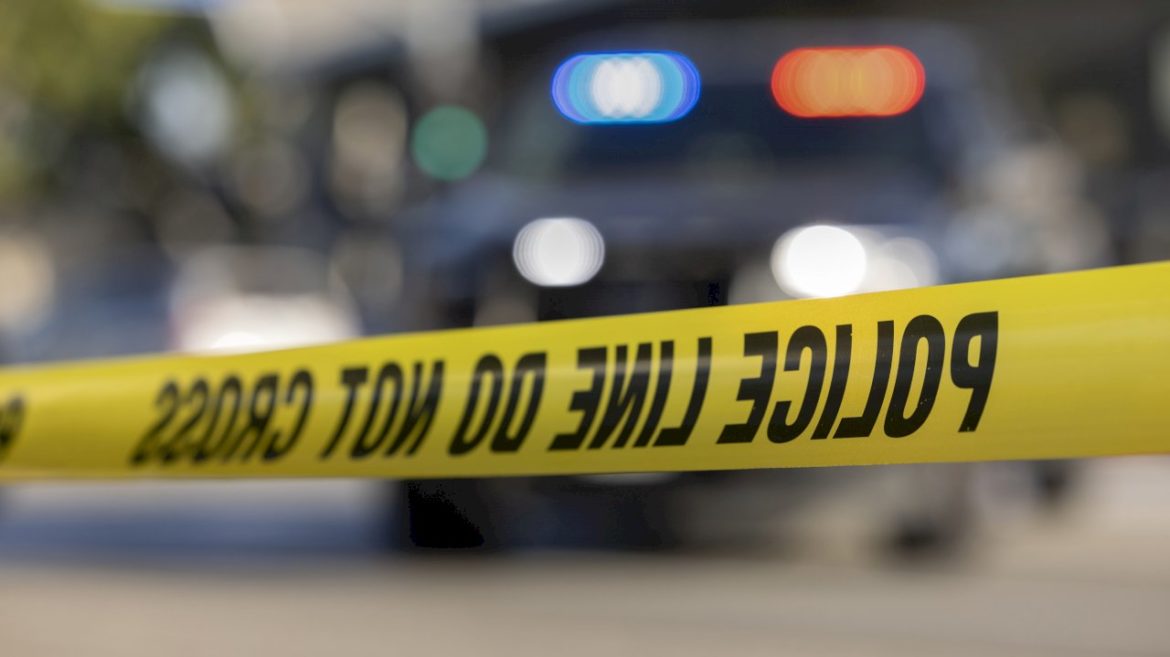 2-killed,-multiple-hurt-in-shooting-at-minneapolis-apartment-building:-police
