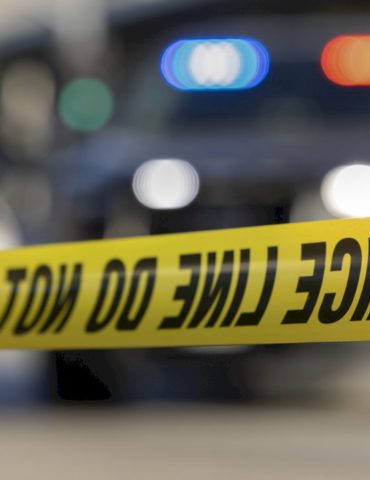 2-killed,-multiple-hurt-in-shooting-at-minneapolis-apartment-building:-police