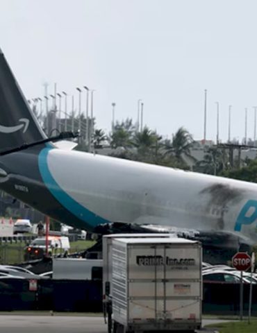 5-dead,-5-injured-after-amazon-cargo-plane-overruns-runway-at-miami-international-airport