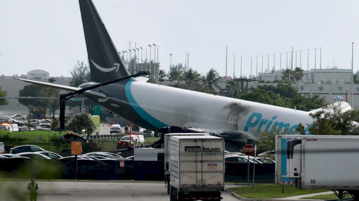 amazon-stops-operations-with-21-air-after-deadly-miami-cargo-plane-crash