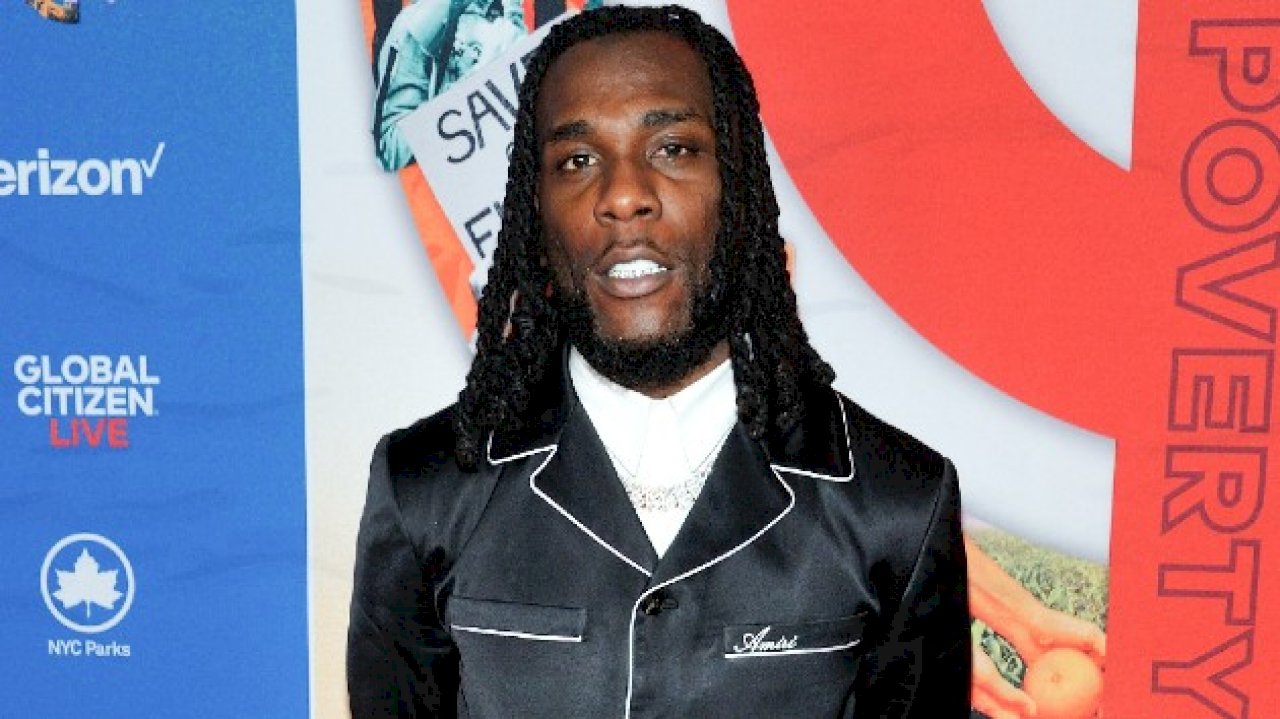 burna-boy-to-headline-nfl-halftime-show-in-paris