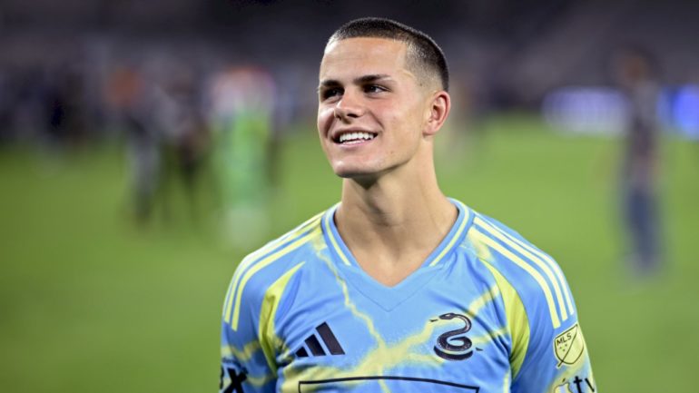 16-year-old-soccer-phenom-cavan-sullivan-called-up-to-us-men’s-national-team