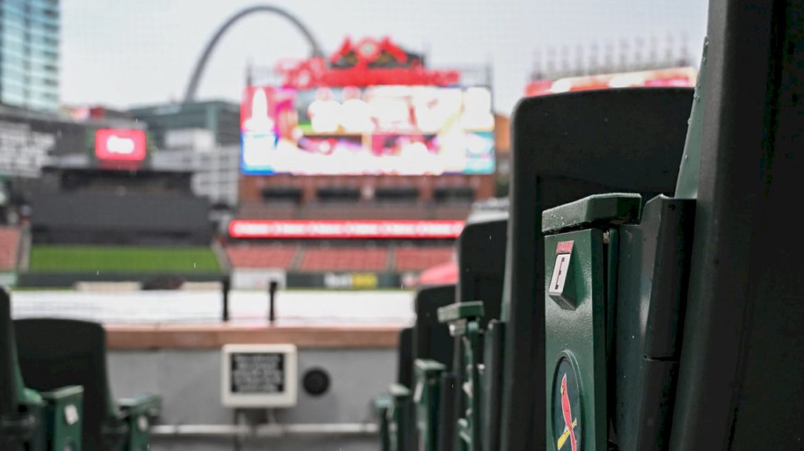 possible-measles-exposure-at-busch-stadium,-local-st.-louis-area-businesses,-officials-warn