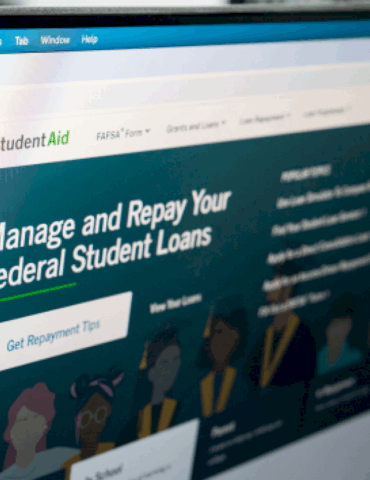 ‘we’ve-simplified-it’:-education-department-rolls-out-fafsa-form-earlier-than-ever-before