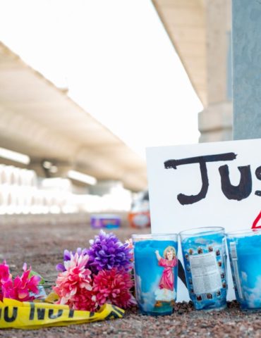 man-shot-by-ice-in-austin-released-from-hospital,-back-in-detention,-attorney-says