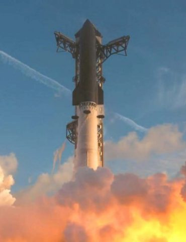 spacex-starship-splashes-down-after-successful-1st-orbital-flight-test