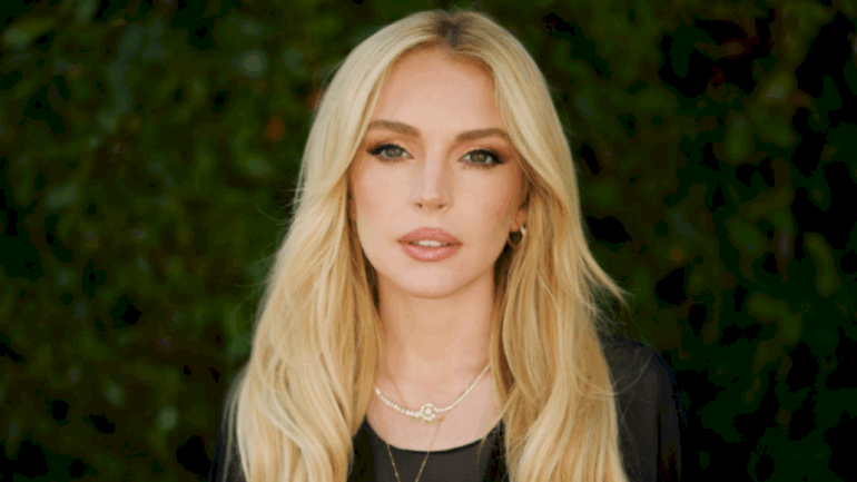 lindsay-lohan-to-star-with-henry-golding-in-netflix-romance-‘return-to-you’