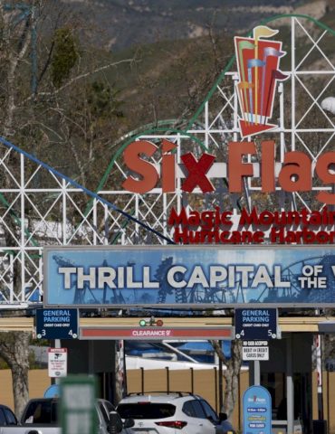 x2-roller-coaster-shut-down-at-six-flags-magic-mountain-amid-lawsuits