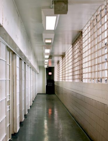 execution-of-lone-woman-on-tennessee’s-death-row-paused-by-federal-appeals-court