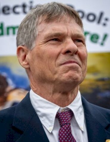 ‘victory-for-democracy’:-former-olympian-david-hearn-speaks-out-after-reflecting-pool-vandalism-case-permanently-dismissed