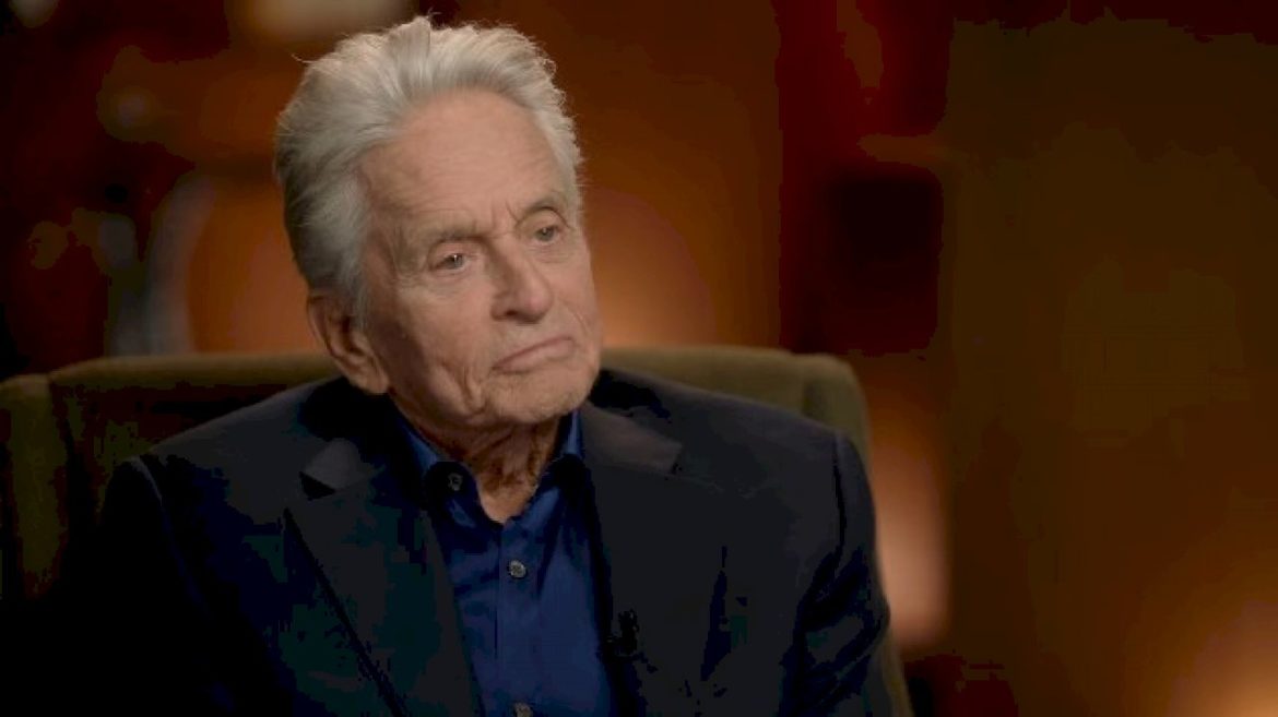 michael-douglas-talks-affair-with-kathleen-turner,-growing-up-in-his-dad’s-shadow