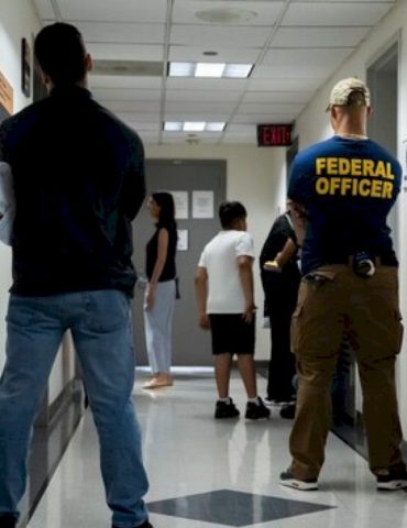 trump-administration-offering-migrant-children-$3,000-to-self-deport