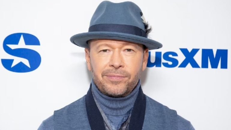 donnie-wahlberg-says-he-survived-plane-skidding-incident