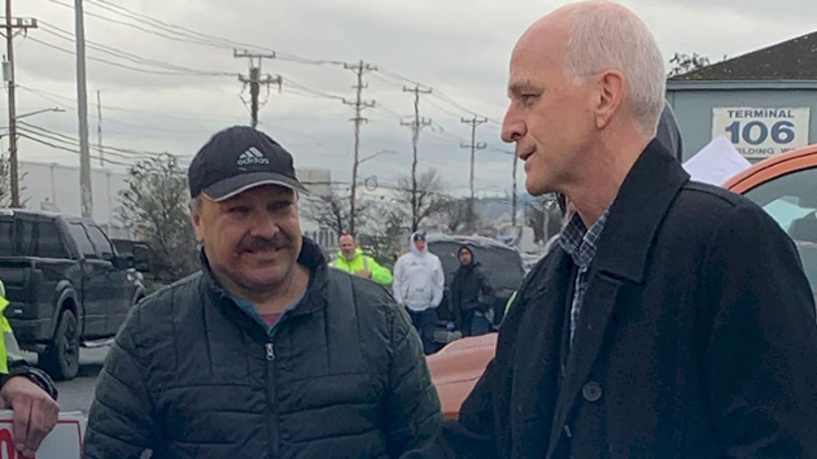 rep.-adam-smith-joins-list-of-lawmakers-who-received-letter-with-‘suspicious-substance’