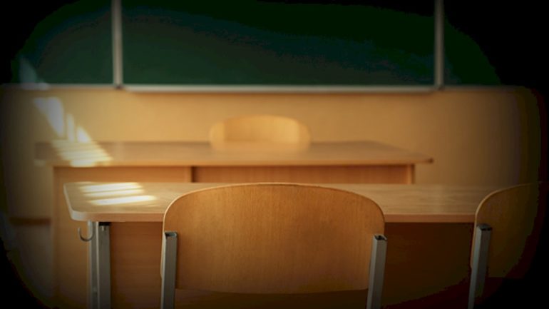 teacher-injured-in-shooting-at-oregon-elementary-school-says-she-played-dead-after-being-shot