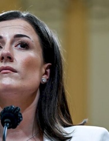 doj-fails-to-get-indictment-against-former-trump-aide-cassidy-hutchinson:-sources