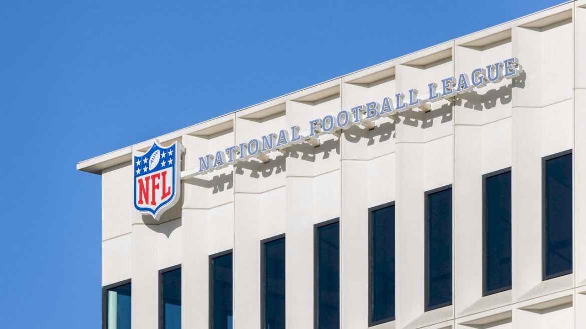 new-study-estimates-about-3-in-4-former-nfl-players-had-cte